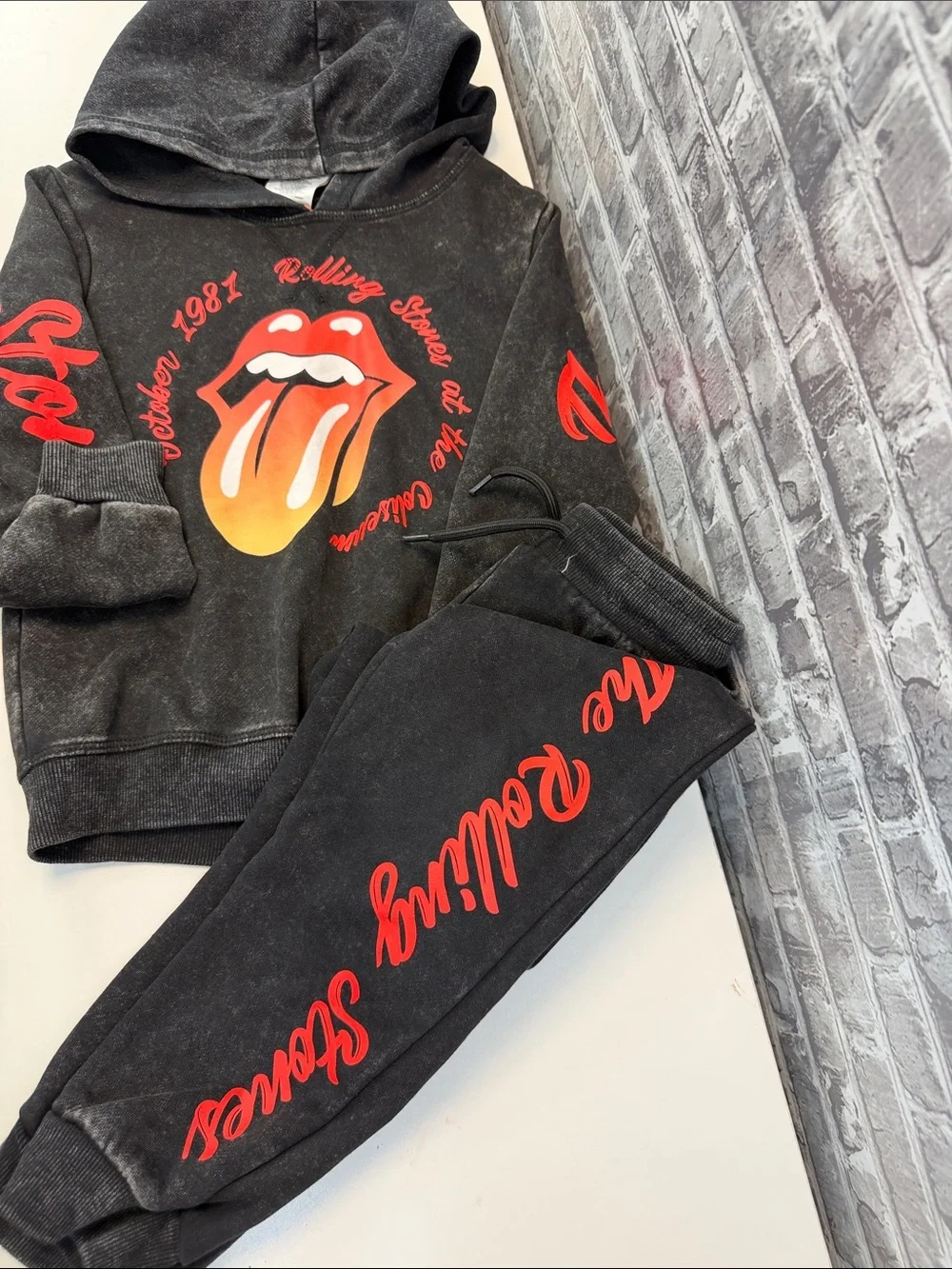 The Rolling Stones Kids Black Hoodie & Jogger Set with Iconic Tongue Graphic